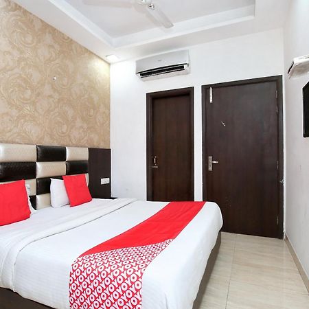 Super Hotel O Winner Inn Amritsar Exteriör bild