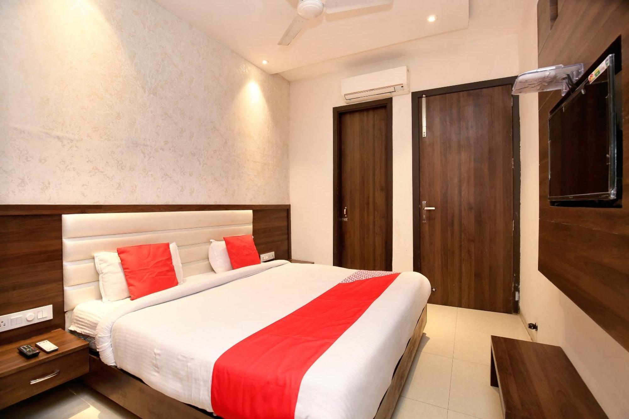 Super Hotel O Winner Inn Amritsar Exteriör bild
