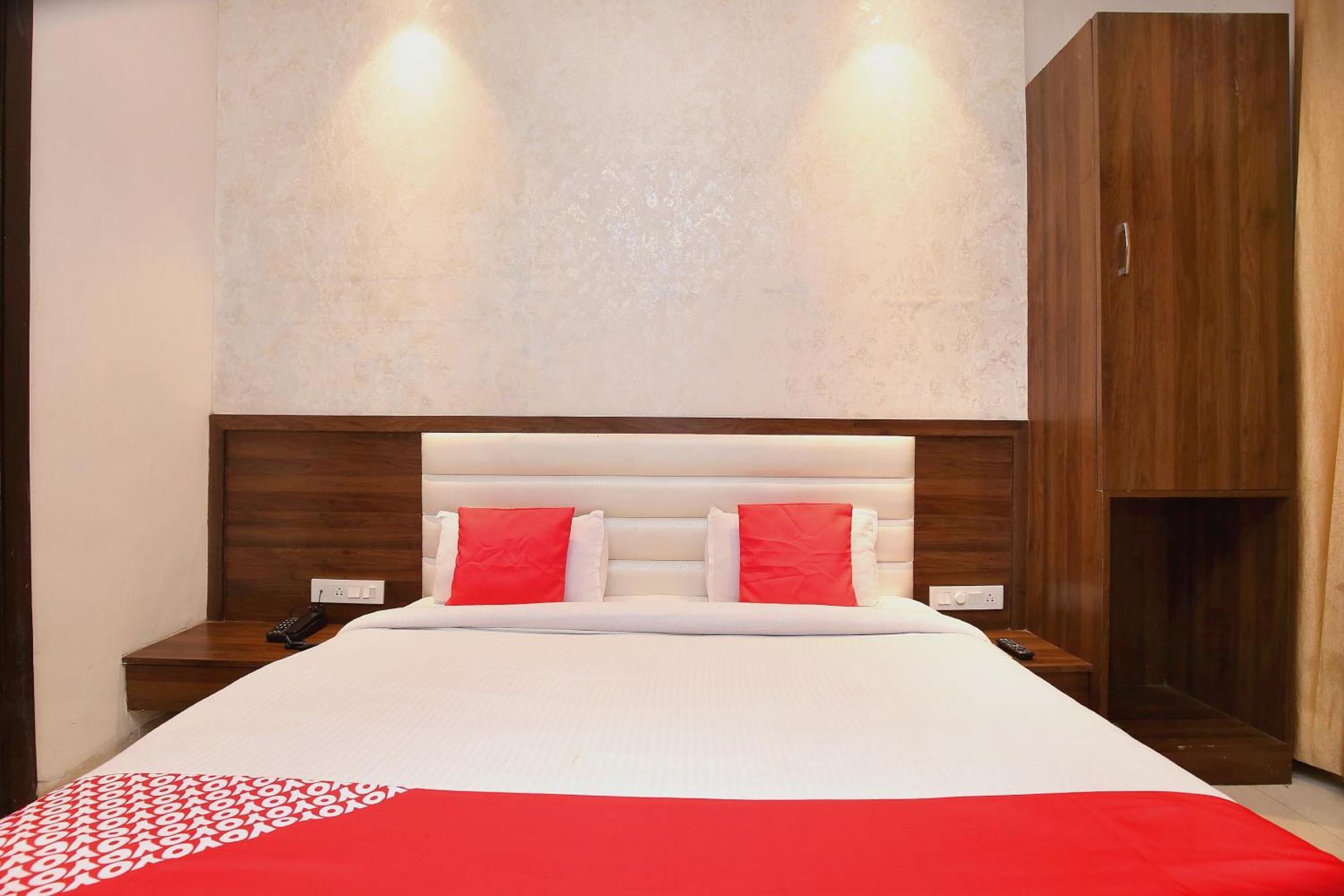 Super Hotel O Winner Inn Amritsar Exteriör bild